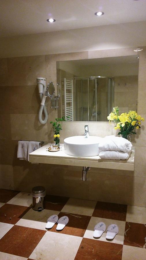 Hotel Garelos Betanzos Luaran gambar