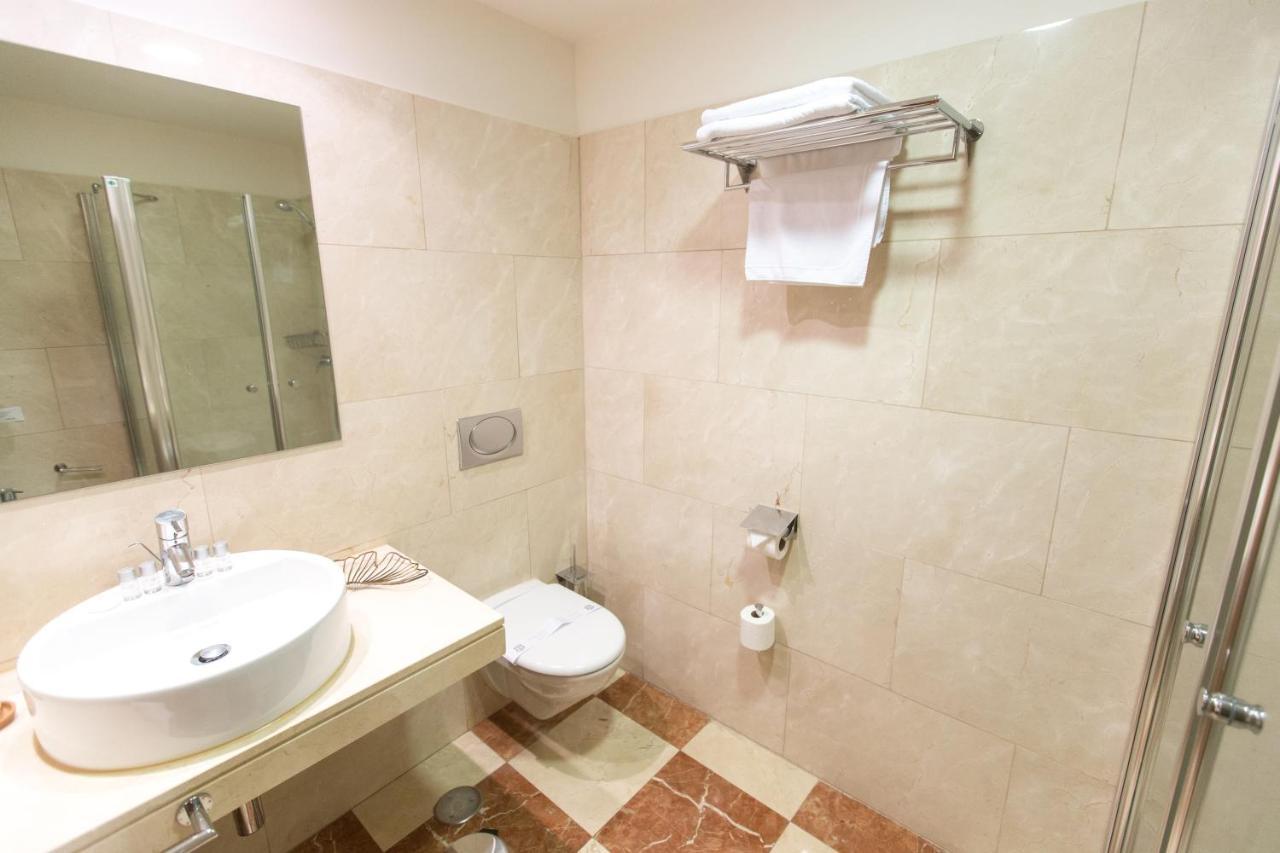 Hotel Garelos Betanzos Luaran gambar