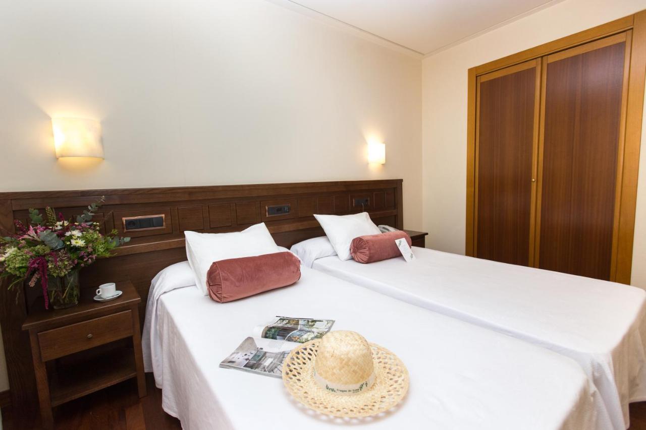 Hotel Garelos Betanzos Luaran gambar