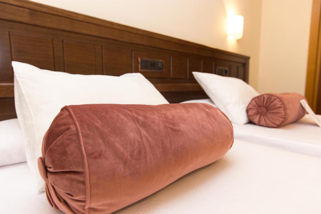 Hotel Garelos Betanzos Luaran gambar