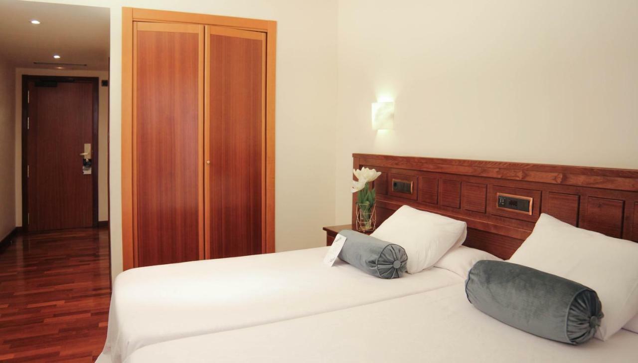 Hotel Garelos Betanzos Luaran gambar