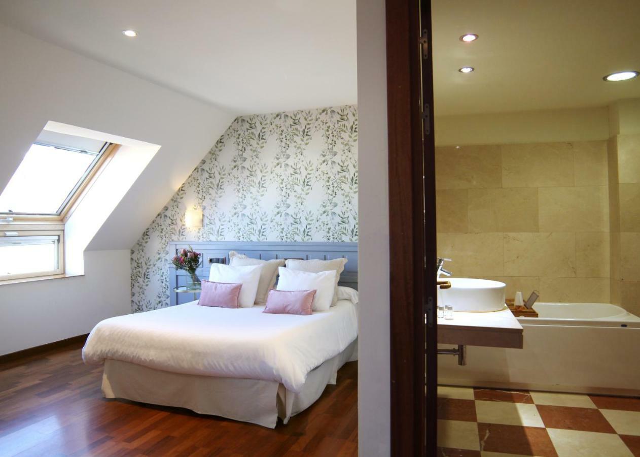 Hotel Garelos Betanzos Luaran gambar